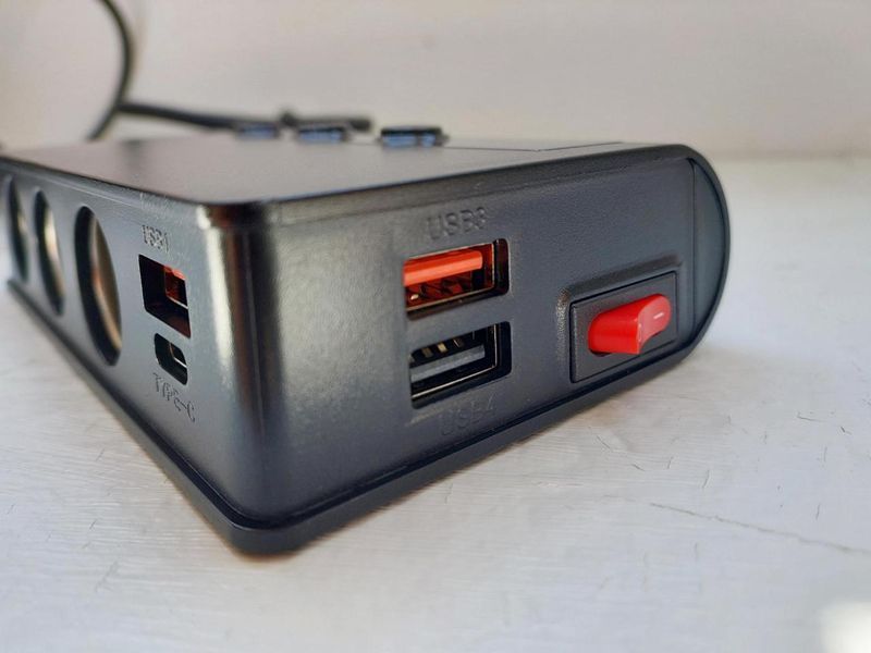 Розгалужувач прикурювача для авто 12-24 вольт на 3 гнізда usb, Type - c 180 Вт 45702870 фото