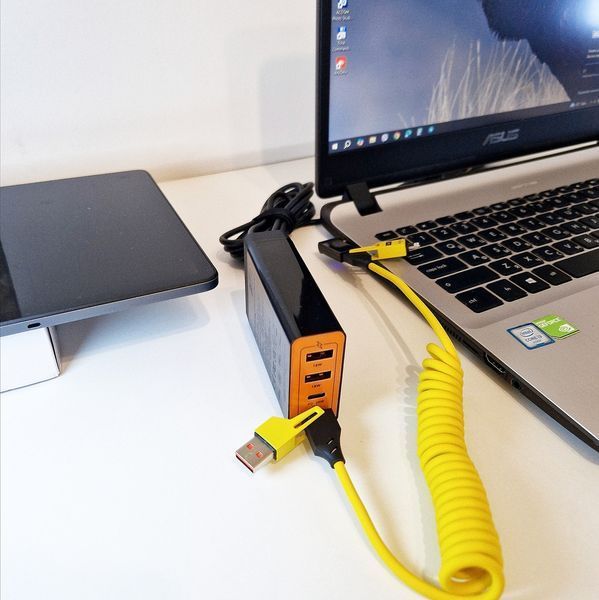 Автомобільний зарядний пристрій 12-24В для ноутбука, MacBook, телефона та планшета від прикурювача 140 Вт (4 порти) 1224VDC фото